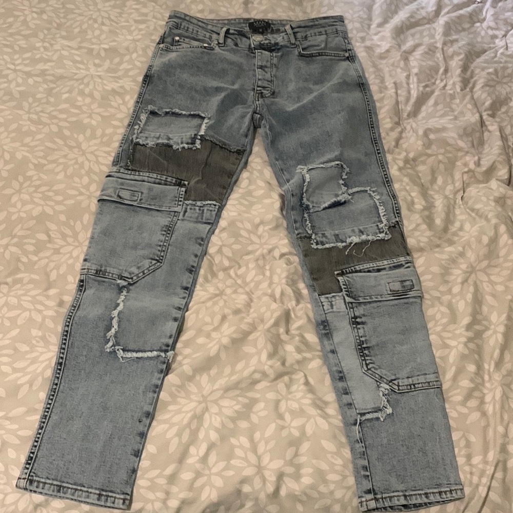 Boohoo jeans for sell. Size 32. Fit for people 5"11 and weighing over just 130.